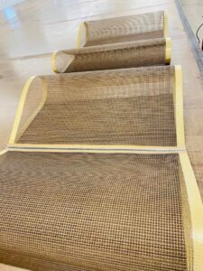 Small conveyor belt